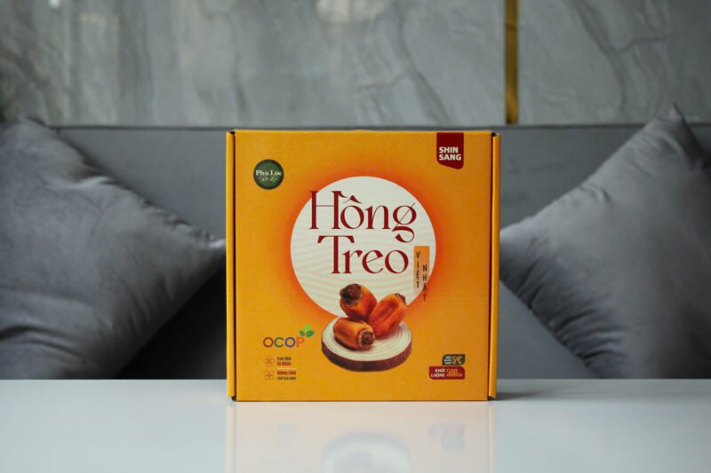 HỘP CARTON HỒNG TREO GIÓ